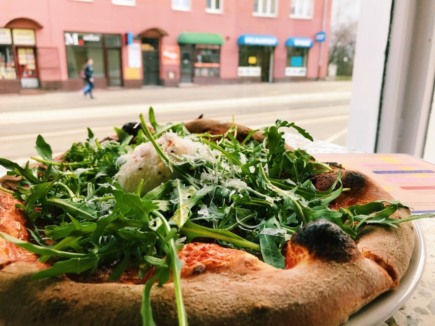 Pizza kalifornijska w Poznaniu