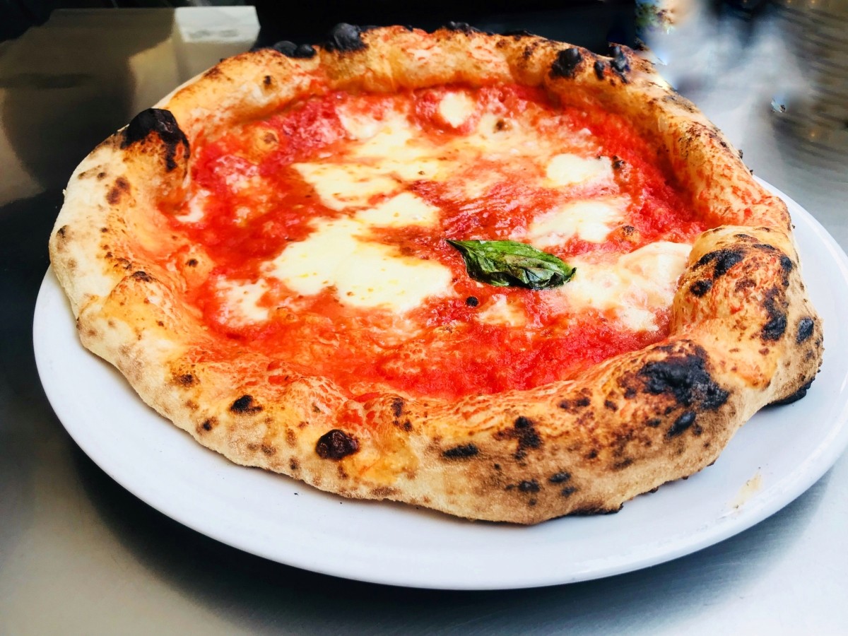 Jak wygląda prawdziwa pizza neapolitańska?