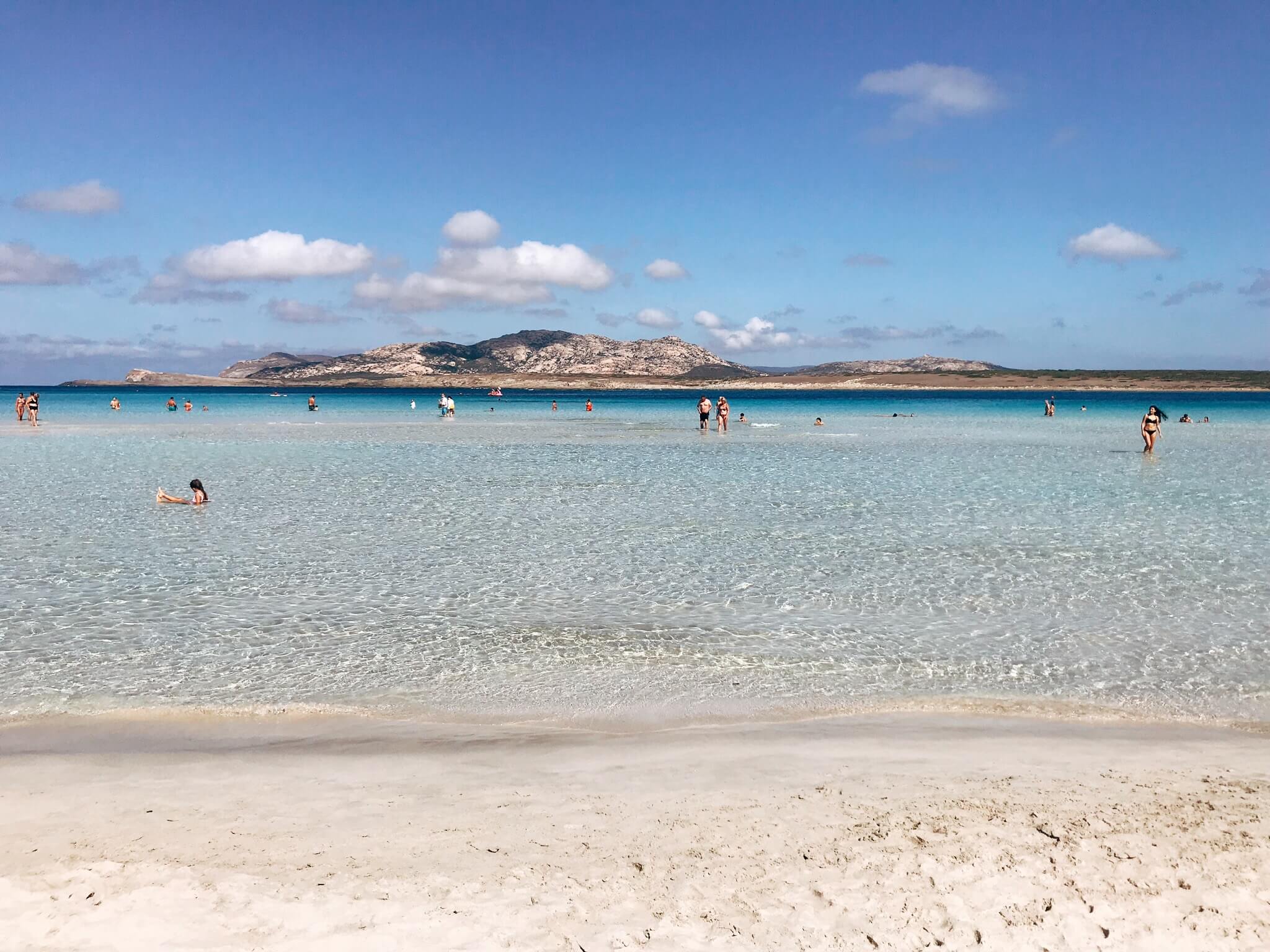 Przepiękna plaża na Sardynii - La Pelosa