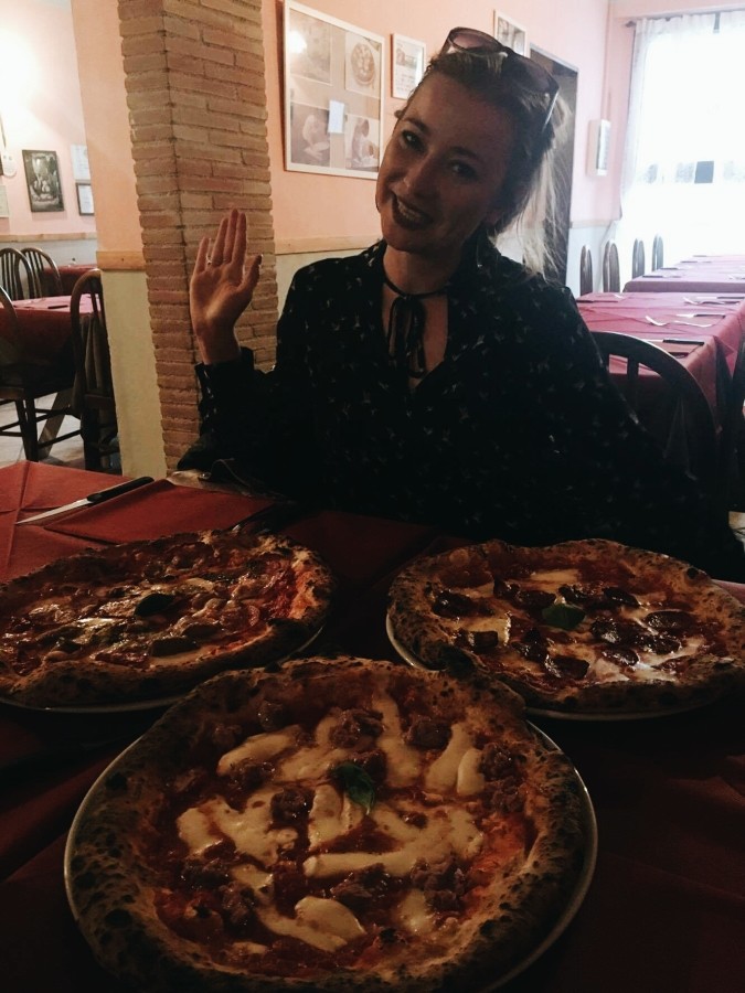 Pizza w L'arciere w Pizie