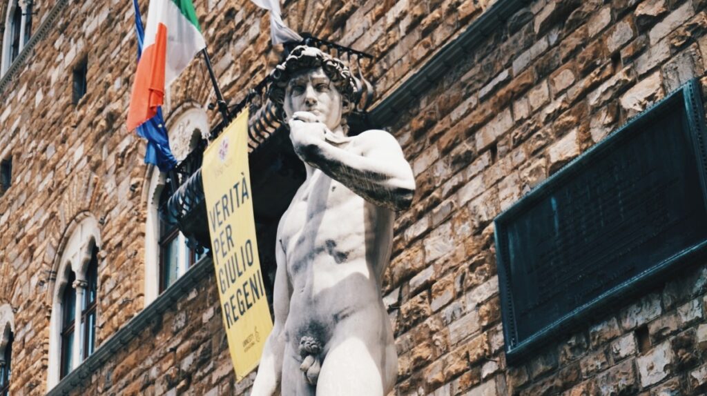 Nieoryginalna rzeźba Dawida na Piazza della Signoria we Florencji