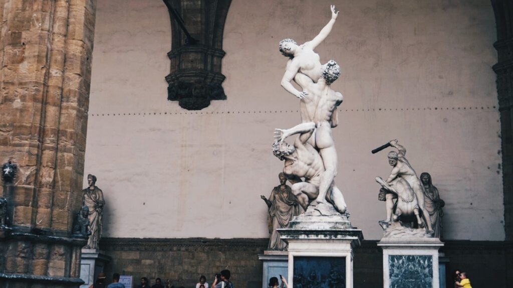 Rzeźby w Loggia dei Lanzi we Florencji