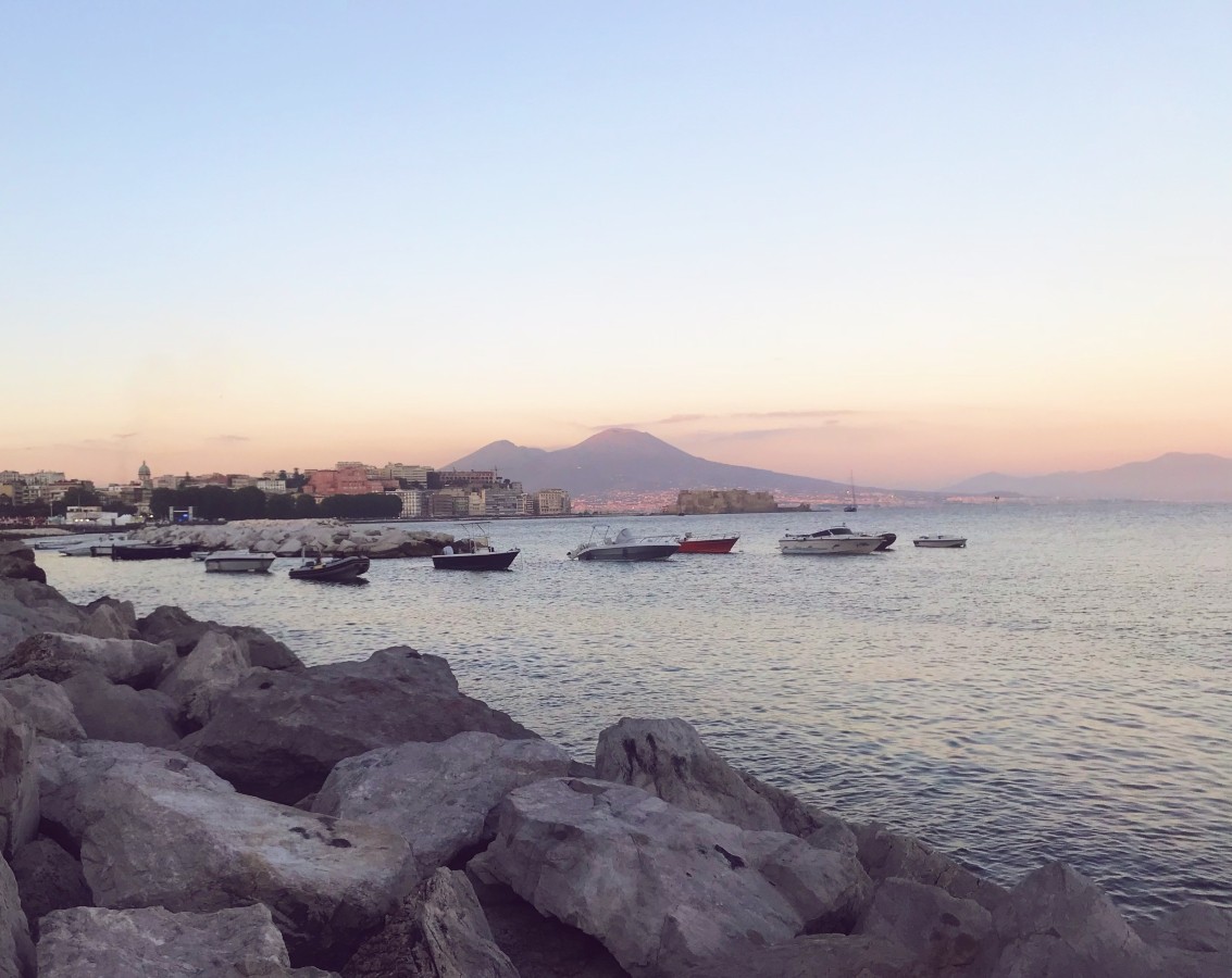 Amazing Lungomare in Naples - via Caracciolo