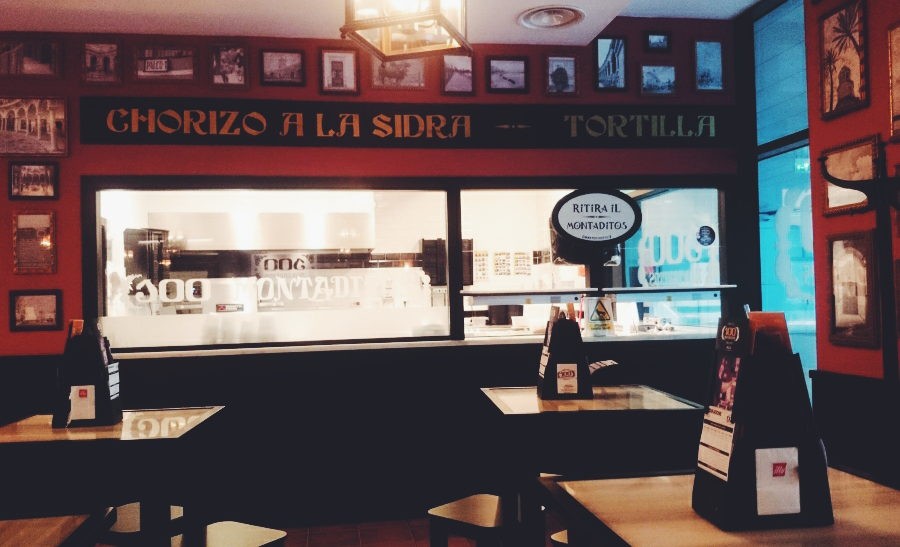 The restaurant 100 Montaditos in Florence