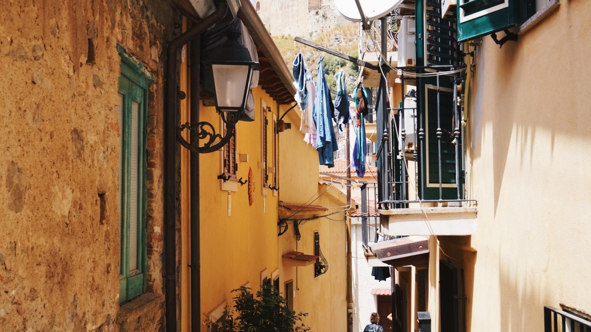 Italian buildings in Pizza Calabro